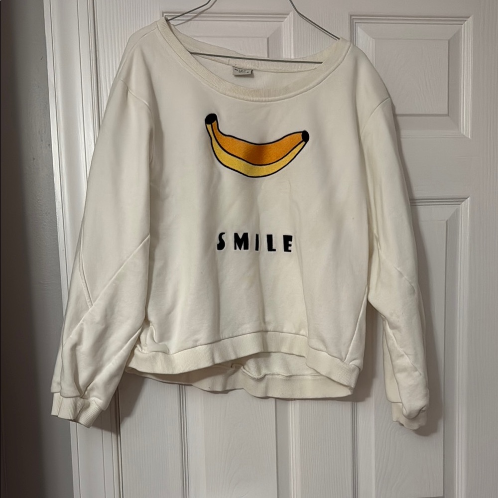 Cream Sweatshirt with Banana Graphic